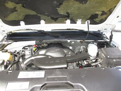 2005 GMC Yukon Denali   - Photo 19 - Seattle, WA 98103