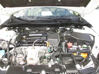 2014 Honda Accord EX-L   - Photo 18 - Seattle, WA 98103