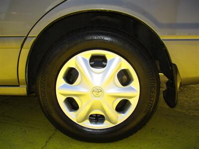 2001 Toyota Camry CE   - Photo 21 - Seattle, WA 98103