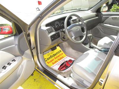 2001 Toyota Camry CE   - Photo 10 - Seattle, WA 98103