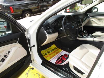 2012 BMW 528i xDrive   - Photo 11 - Seattle, WA 98103