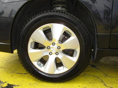 2010 Subaru Outback 3.6R Limited   - Photo 20 - Seattle, WA 98103