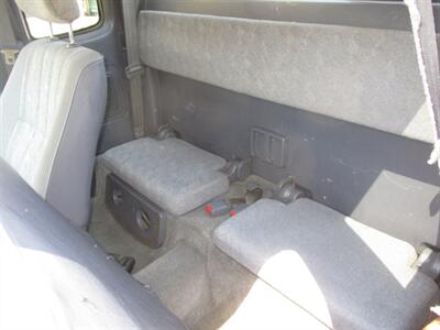 2000 Toyota Tacoma SR5   - Photo 13 - Seattle, WA 98103