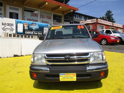 2000 Toyota Tacoma SR5   - Photo 3 - Seattle, WA 98103