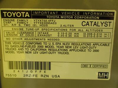 2000 Toyota Tacoma SR5   - Photo 19 - Seattle, WA 98103