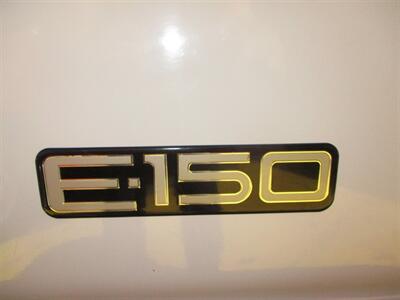 2001 Ford E-150 - Photo 22 - Seattle, WA 98103