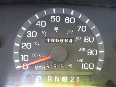 2001 Ford E-150 - Photo 13 - Seattle, WA 98103