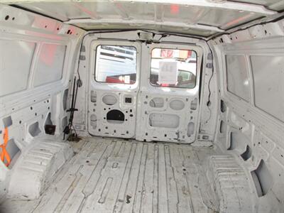2001 Ford E-150 - Photo 16 - Seattle, WA 98103