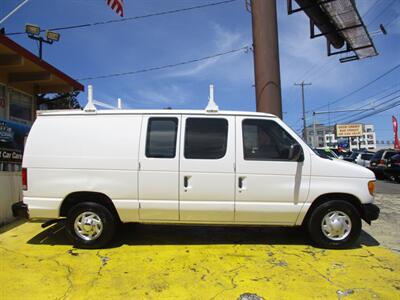 2001 Ford E-150 - Photo 5 - Seattle, WA 98103