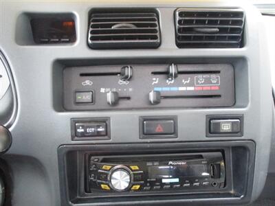 2000 Toyota RAV4 L Special Edition - Photo 17 - Seattle, WA 98103