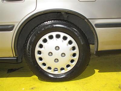 1993 Honda Accord LX   - Photo 21 - Seattle, WA 98103