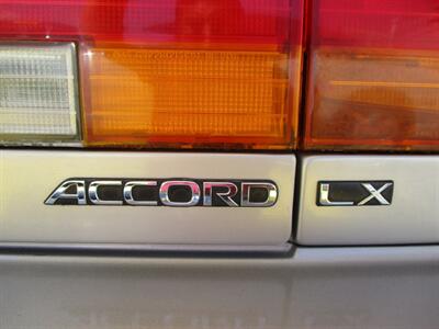 1993 Honda Accord LX   - Photo 24 - Seattle, WA 98103