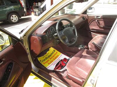 1993 Honda Accord LX   - Photo 11 - Seattle, WA 98103