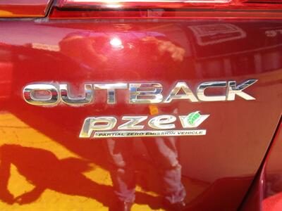 2011 Subaru Outback 2.5i Limited - Photo 24 - Seattle, WA 98103