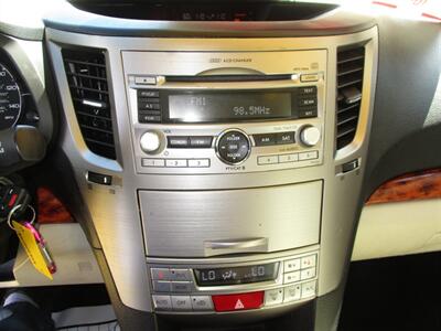 2011 Subaru Outback 2.5i Limited - Photo 25 - Seattle, WA 98103