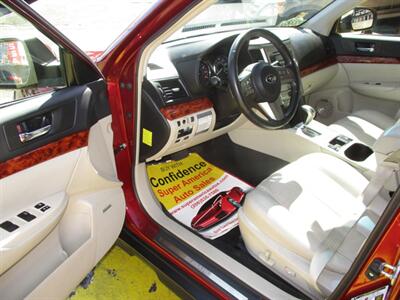 2011 Subaru Outback 2.5i Limited - Photo 11 - Seattle, WA 98103