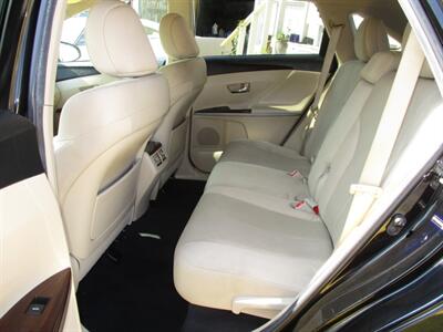 2013 Toyota Venza LE   - Photo 12 - Seattle, WA 98103