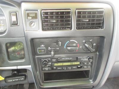 1998 Toyota Tacoma - Photo 17 - Seattle, WA 98103