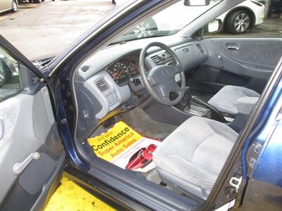 2002 Honda Accord Value Package - Photo 11 - Seattle, WA 98103