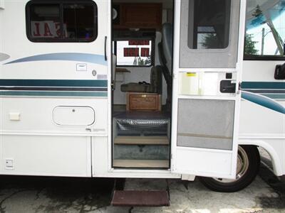 2000 ITASCA SUNRISE SE 26P   - Photo 11 - Seattle, WA 98103