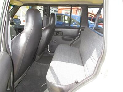2001 Jeep Cherokee SE   - Photo 12 - Seattle, WA 98103