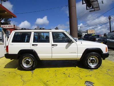 2001 Jeep Cherokee SE   - Photo 5 - Seattle, WA 98103