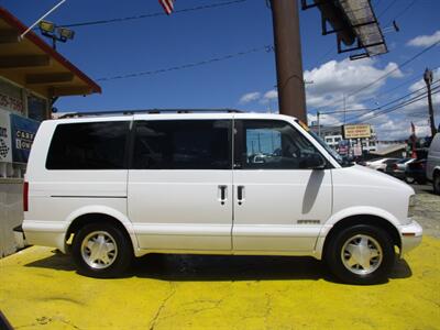 1997 GMC Safari SLT   - Photo 5 - Seattle, WA 98103