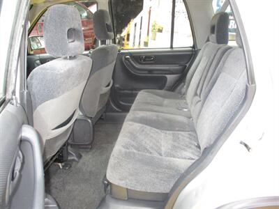 2001 Honda CR-V LX - Photo 12 - Seattle, WA 98103