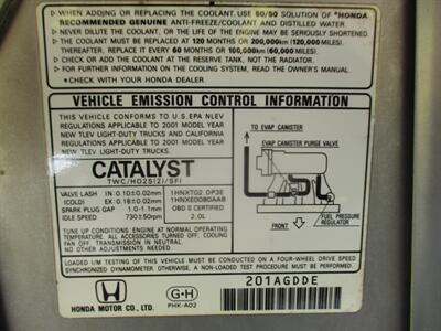 2001 Honda CR-V LX - Photo 18 - Seattle, WA 98103