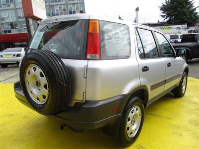 2001 Honda CR-V LX - Photo 6 - Seattle, WA 98103