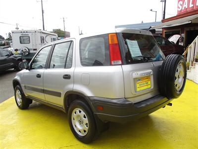2001 Honda CR-V LX - Photo 8 - Seattle, WA 98103