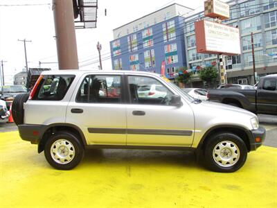 2001 Honda CR-V LX - Photo 5 - Seattle, WA 98103