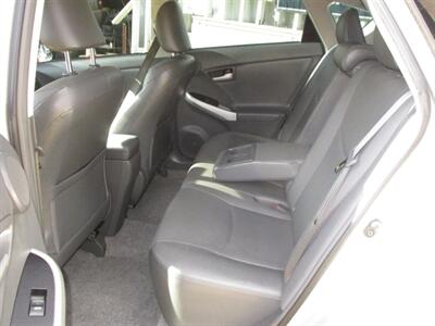 2010 Toyota Prius V   - Photo 15 - Seattle, WA 98103