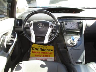 2010 Toyota Prius V   - Photo 12 - Seattle, WA 98103