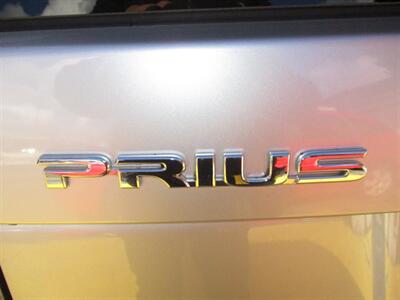 2010 Toyota Prius V   - Photo 23 - Seattle, WA 98103