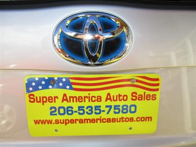 2010 Toyota Prius V   - Photo 22 - Seattle, WA 98103