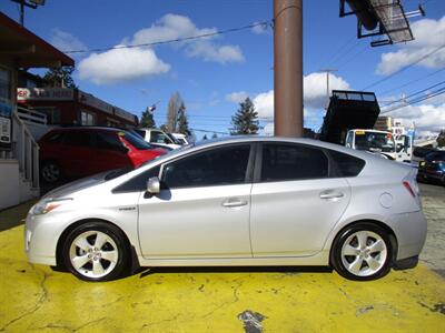 2010 Toyota Prius V   - Photo 9 - Seattle, WA 98103