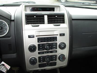 2012 Ford Escape XLT   - Photo 16 - Seattle, WA 98103