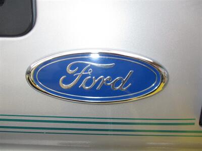 1992 Ford E-Series Van Chinook  E150 - Photo 38 - Seattle, WA 98103