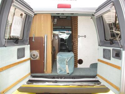 1992 Ford E-Series Van Chinook  E150 - Photo 29 - Seattle, WA 98103