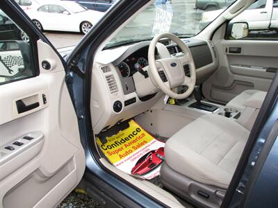 2012 Ford Escape XLT   - Photo 11 - Seattle, WA 98103