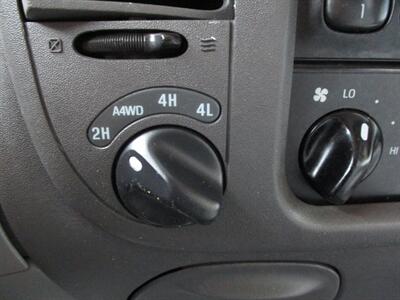 1998 Ford Expedition Eddie Bauer   - Photo 18 - Seattle, WA 98103