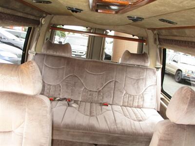 2000 CHEVROLET Express G1500   - Photo 18 - Seattle, WA 98103