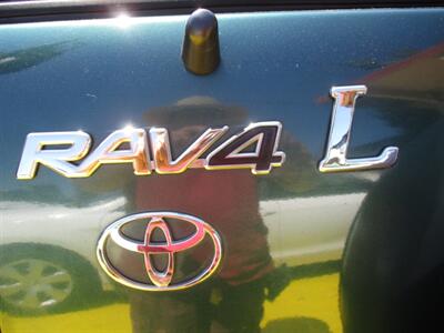 1998 Toyota RAV4   - Photo 24 - Seattle, WA 98103