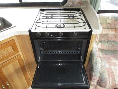 2000 Ford F-550 Coachmen Mirada 29ft - Photo 29 - Seattle, WA 98103