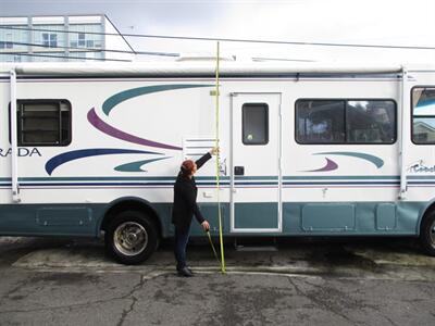 2000 Ford F-550 Coachmen Mirada 29ft - Photo 15 - Seattle, WA 98103
