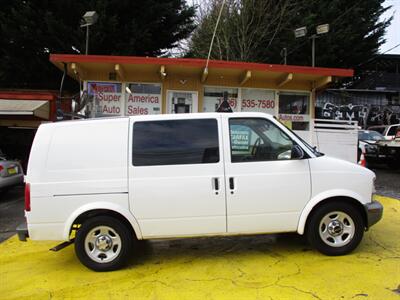 2003 GMC Safari   - Photo 5 - Seattle, WA 98103