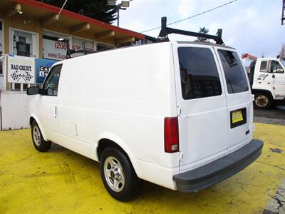 2003 GMC Safari   - Photo 8 - Seattle, WA 98103