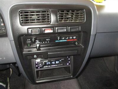 1994 Nissan Truck XE   - Photo 18 - Seattle, WA 98103