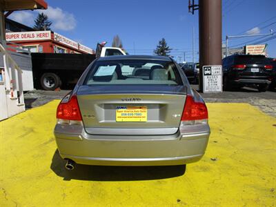 2007 Volvo S60 2.5T   - Photo 7 - Seattle, WA 98103